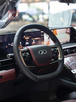 إنفينيتي QX80